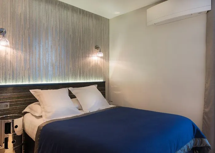 Отель Wyld Saint Germain 3*