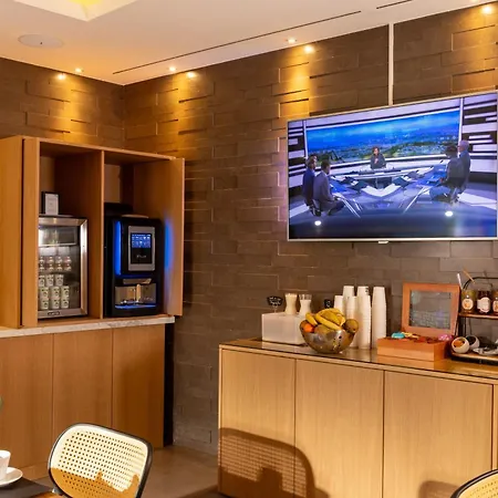 Hotel Wyld Saint Germain
