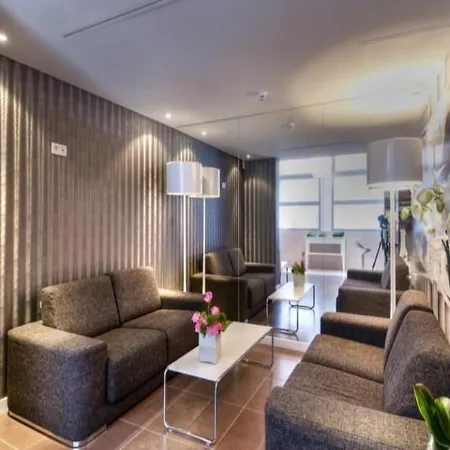 Wyld Saint Germain 3* パリ