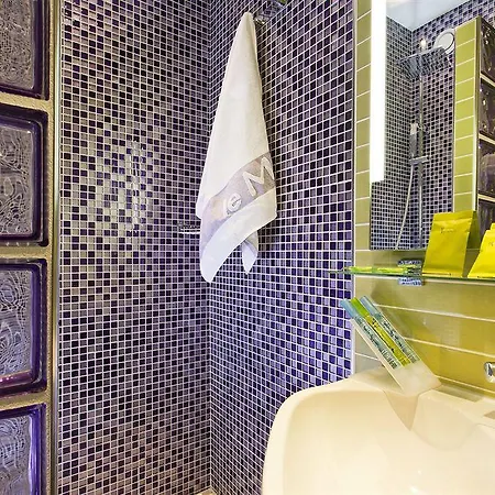 Wyld Saint Germain Paris