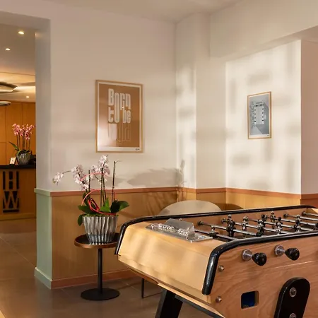 Wyld Saint Germain Hotel