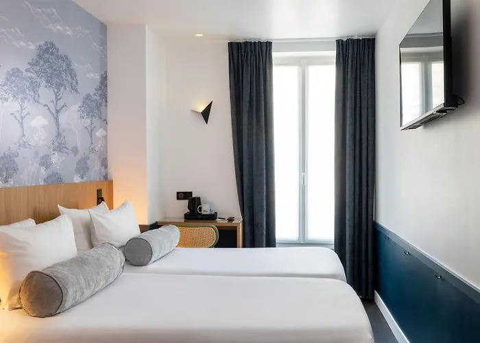 Wyld Saint Germain Hotel