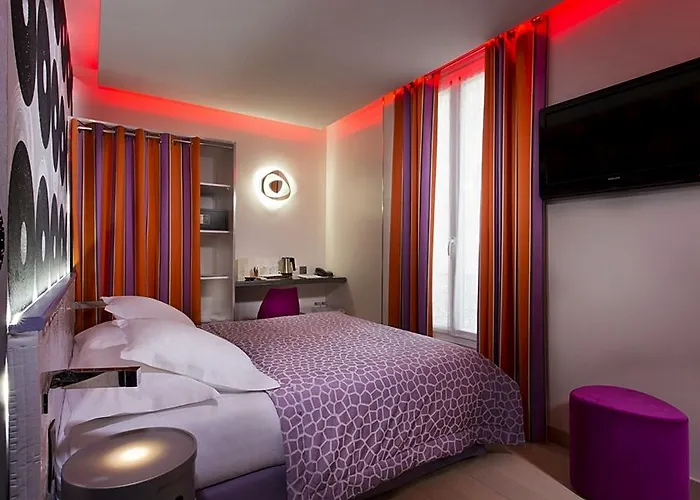 Wyld Saint Germain Hotel